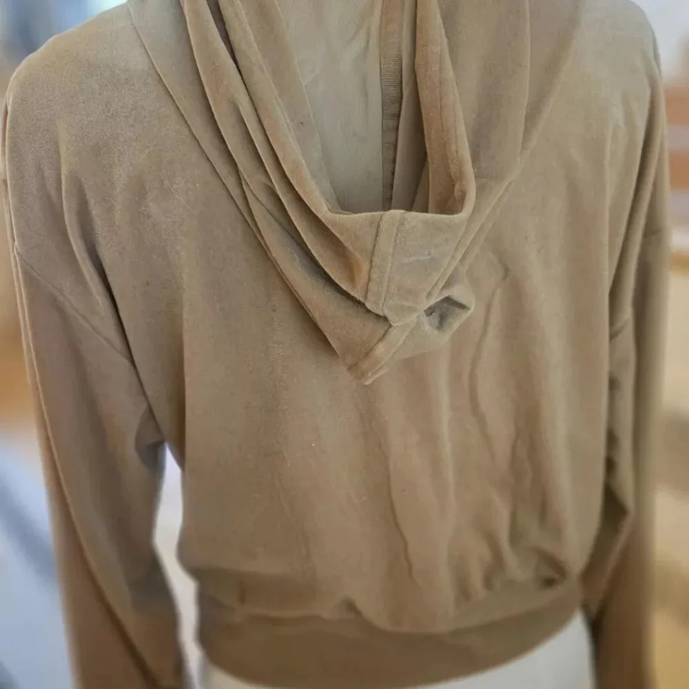 Express Velvet Velour Long Sleeve Cropped Hoodie Women’s Size M Butterscotch EUC - Picture 8 of 8